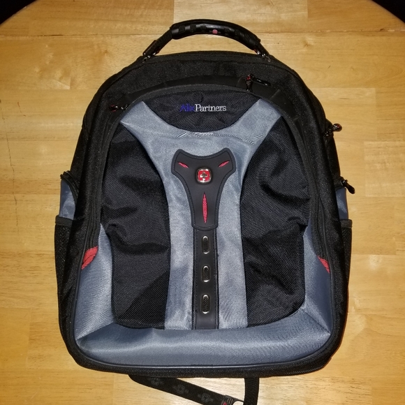 swiss gear shock absorbing backpack